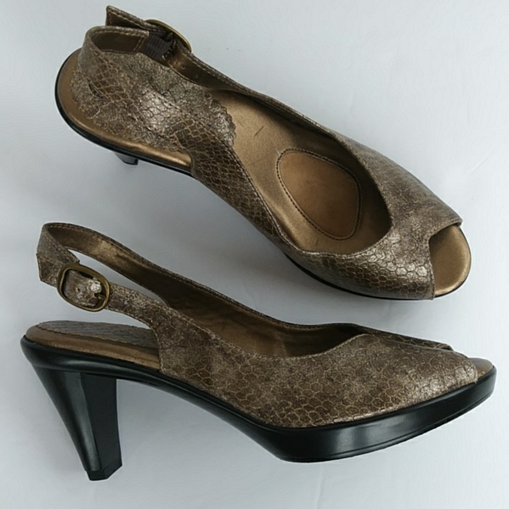 Bella Vita Snakeskin Print Slingback Peep Toe Heel Sandal 7N Brown Metallic